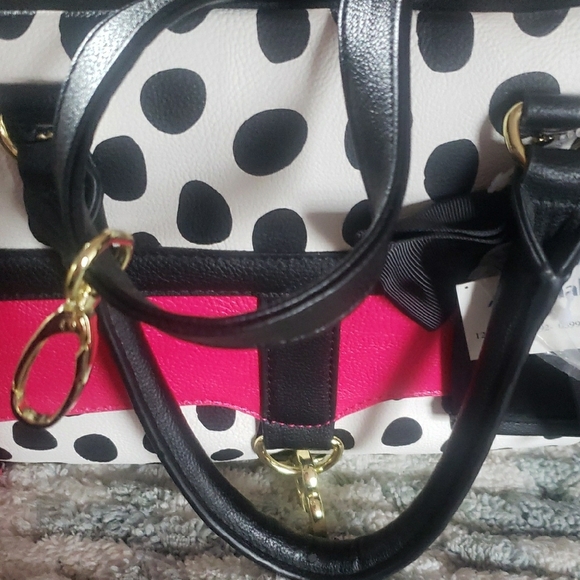Betsey Johnson Polka Dot Satchel 🩵 - Picture 6 of 10